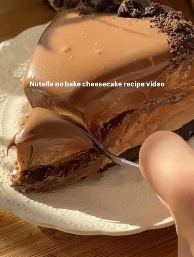 Delicious no bake Nutella cheesecake with a creamy chocolate topping